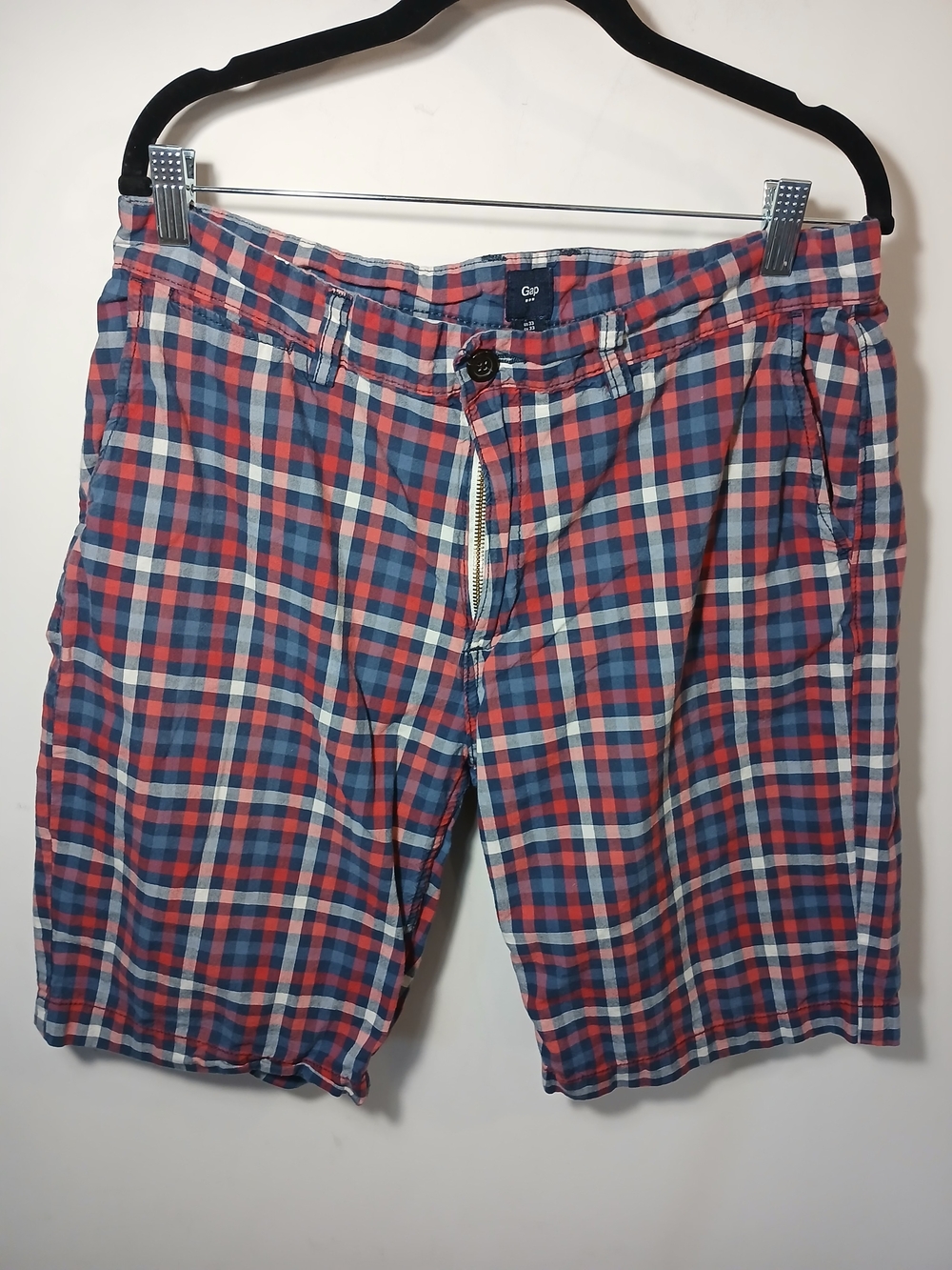 GAP Men's Red, Blue & White 100% Cotton Plaid Flat Front Shorts